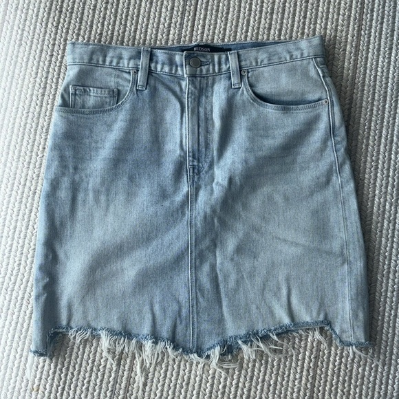 Hudson - Los Angeles al- LuLu Jean Skirt Woman’s Size 27 - Picture 1 of 5